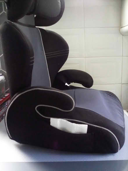 Photo of free Mamas and Papas car seat (Shipley, BD18) #2