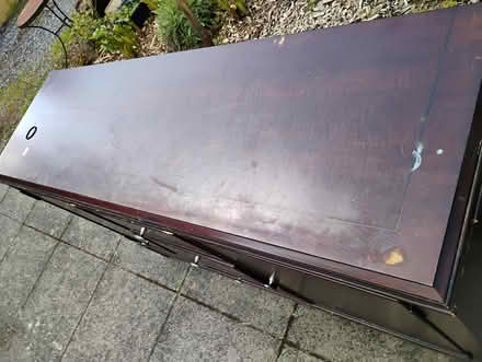 Photo of free Bureau/dresser (Fremont/Greenwood) #1