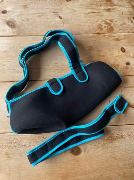 Photo of free Arm sling with spare strap (Deddington OX15) #1