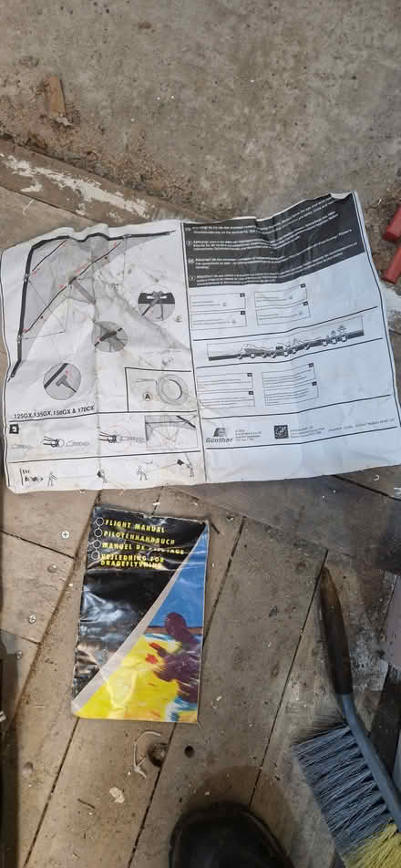 Photo of free Two kites (Hillsborough S6) #2