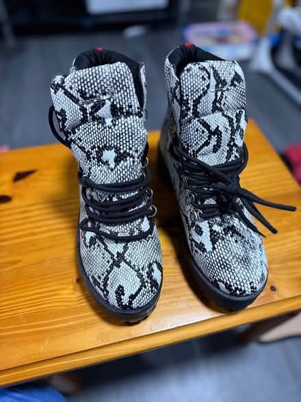 Photo of free Ladies boot - Size (uk 5.5 / eu 39 (Reading, RG31) #1