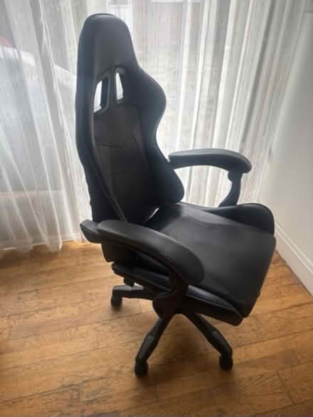 Photo of free Gaming/desk chair (West Ealing) #1