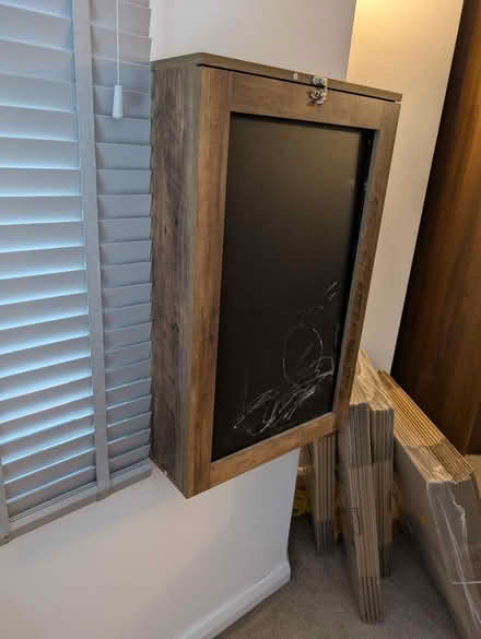 Photo of free Wall mounted office table (Hungerford Road N7 london) #3