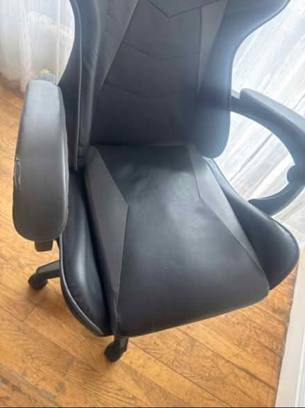 Photo of free Gaming/desk chair (West Ealing) #3