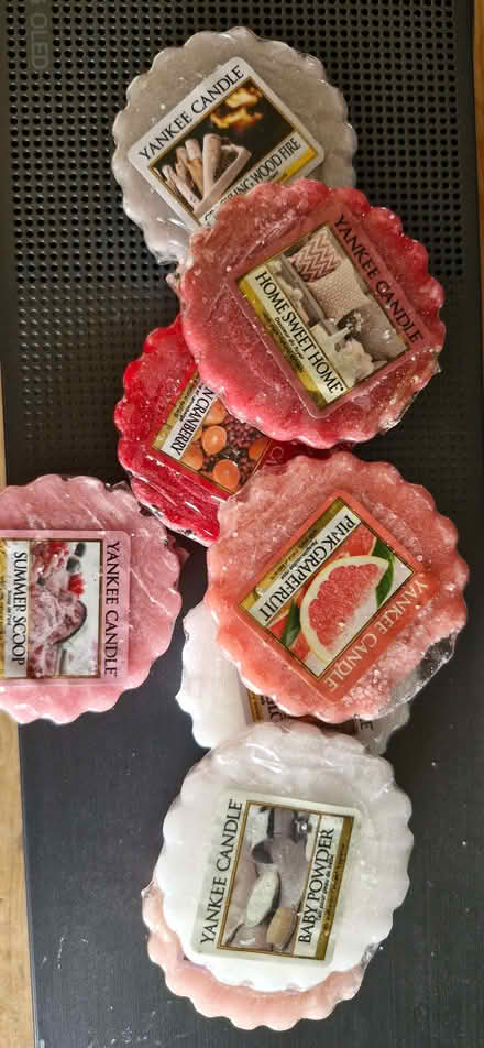 Photo of free Yankee candles (Bucknell SY7) #1