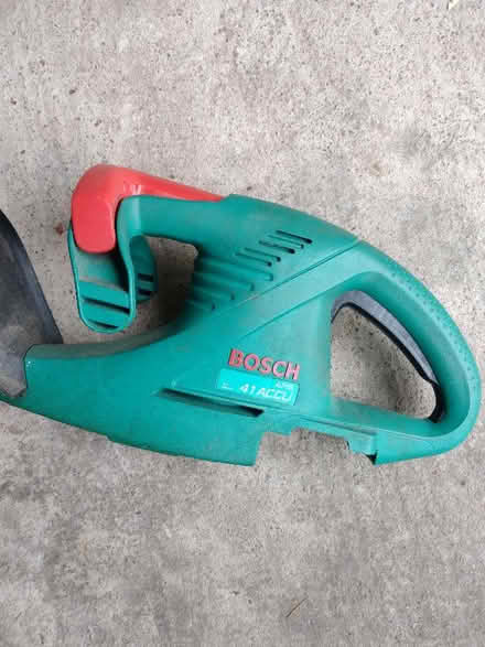 Photo of free Bosch cordless hedge trimmer (Malvern WR14) #2
