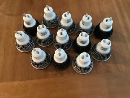 Photo of free LED GU50 lamps (Row Town KT15) #1