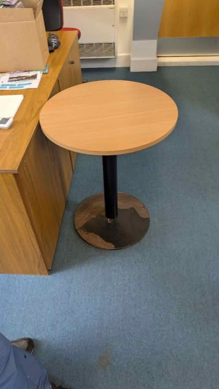 Photo of free Small round table (Kempshott RG22) #1