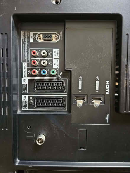 Photo of free 32" tv and Freesat receiver (Moorfields) #4