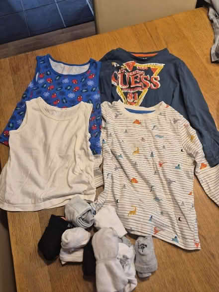 Photo of free Tops (Bachelor's Bump TN35) #1