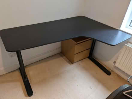 Photo of free IKEA Bekant corner desk (HP22 Halton Camp) #1