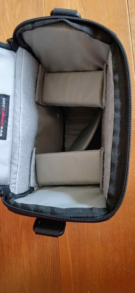 Photo of free SLR camera bag (Newbury racecourse. RG14) #4