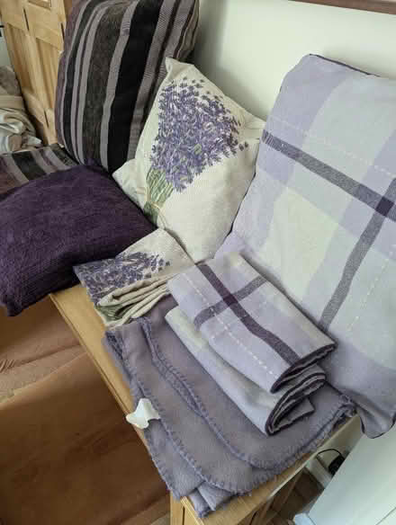 Photo of free Large 65 cm and 50 cm cushion covers purple & mauve (Grangeway area NN10) #2