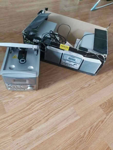 Photo of free Cd player/ Radio (N18 2XN) #1