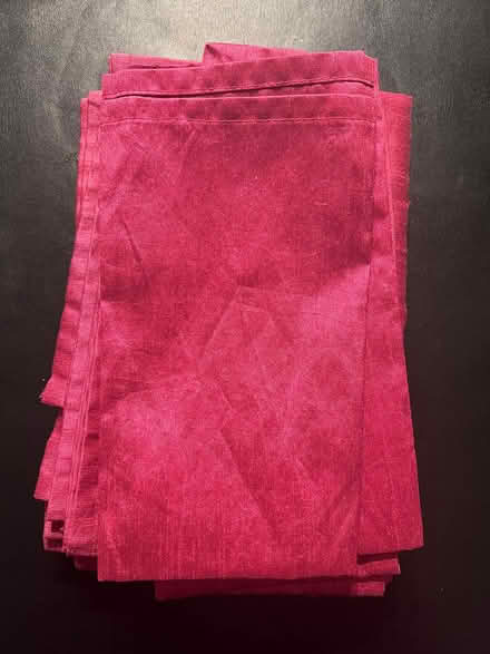 Photo of free Eight bright pink square napkins (SE1) #1