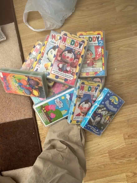 Photo of free VHS videos (Peachcroft OX14) #1