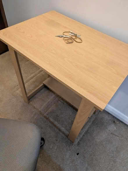 Photo of free Office table (Hungerford Road N7 london) #1