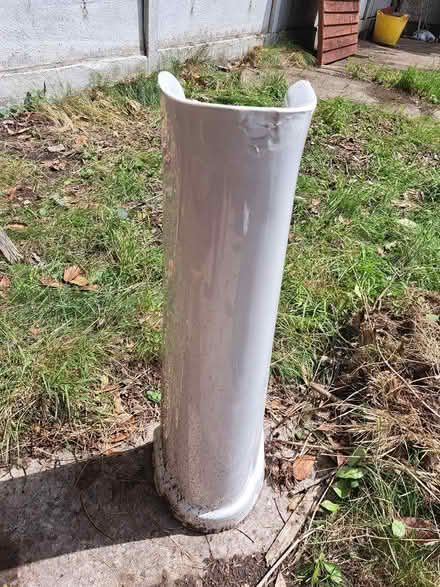 Photo of free Bathroom suite (B44) #2