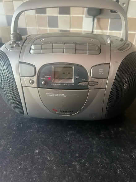 Photo of free cassette / cd / radio player (Hollins BL9) #3