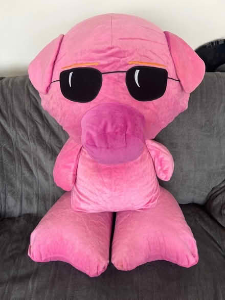 Photo of free Large Pink Pig Plush Toy (DA11) #1