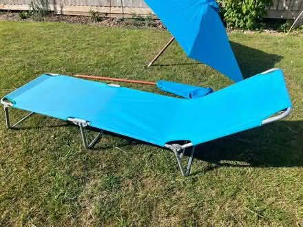 Photo of free Blue sunlounger (AL2 2QL) #2