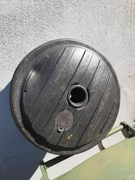 Photo of free Base for Parasol (Morden SM4) #1