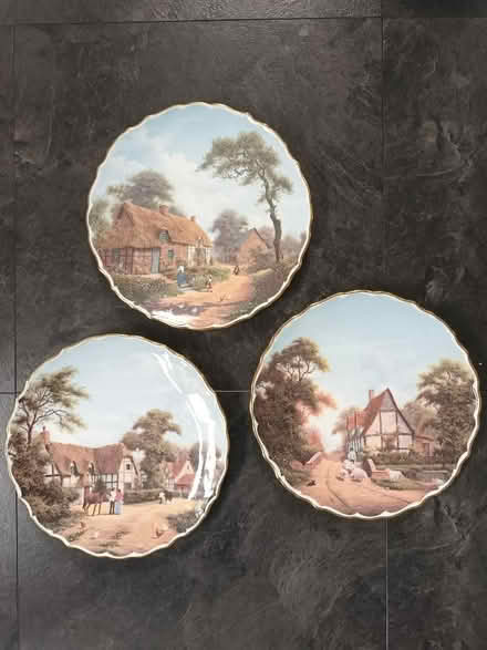 Photo of free Decorative plates (Charlton OX12) #1
