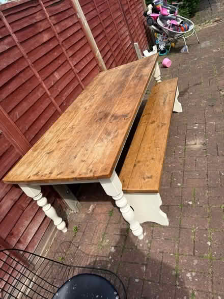 Photo of free Table chairs and bench (CR2) #1