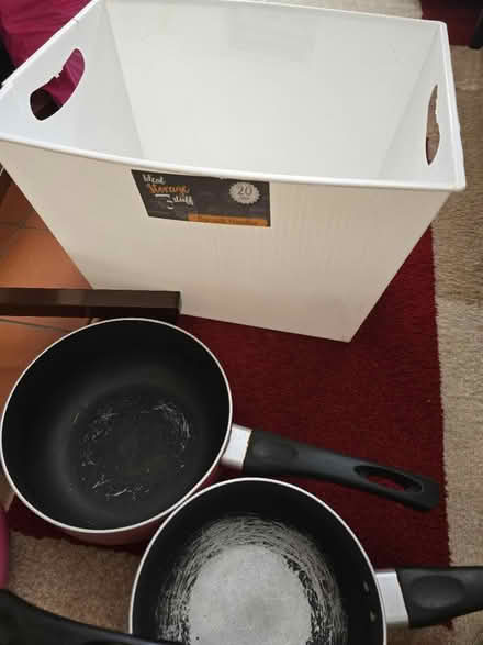 Photo of free Pots and baking trays (Luton, Stopsley) #3