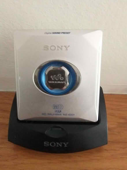Photo of free Sony mini disc player (Fleetville) #1