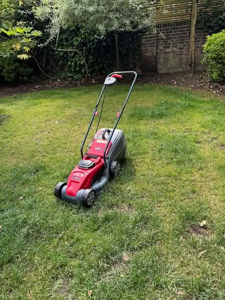 Photo of free Lawn mower (St. Johns Wood NW8) #1