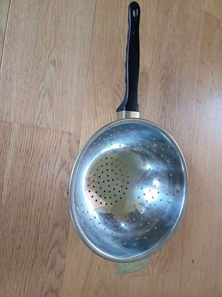 Photo of free Stainless steel colander (Charlton OX12) #1