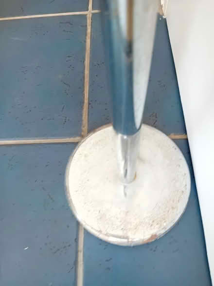 Photo of free Freestanding toilet roll holder (Glenfield Rd area LE3) #2