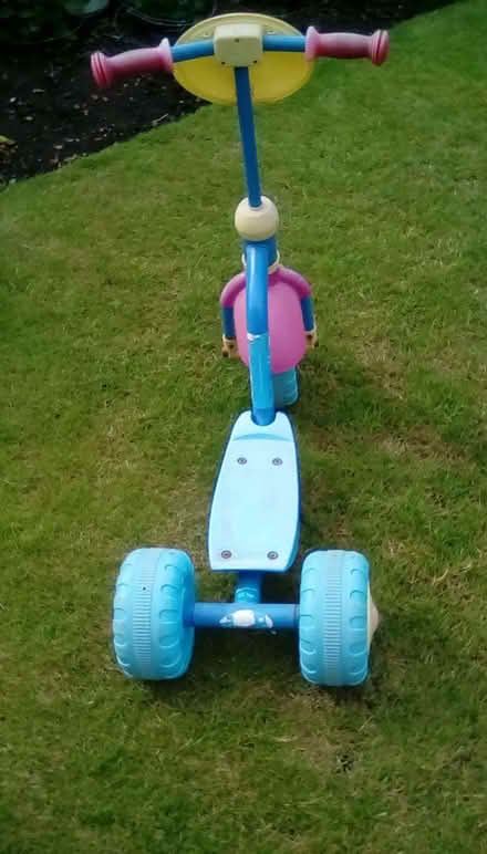 Photo of free Child's scooter (Priorslee TF2) #3