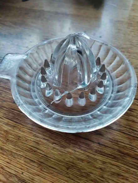 Photo of Glass lemon squeezer (Brightwell Baldwin OX49) #1