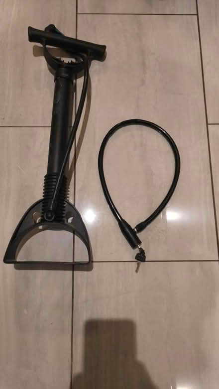 Photo of free Bike pump and lock (Rose Hill OX4) #1