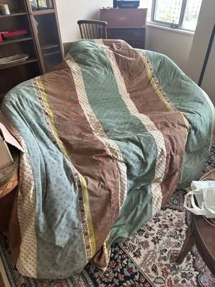 Photo of free Full sized duvet (Oakland) #1