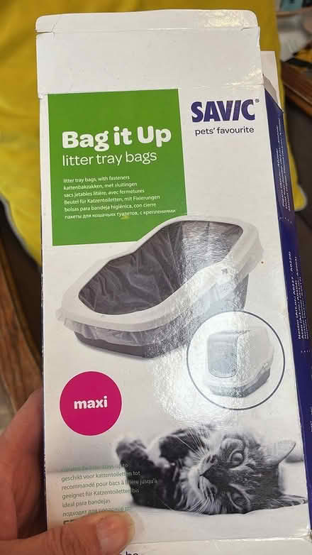 Photo of free Savix cat litter tray bags maxi (Tooting, SW17 9) #1