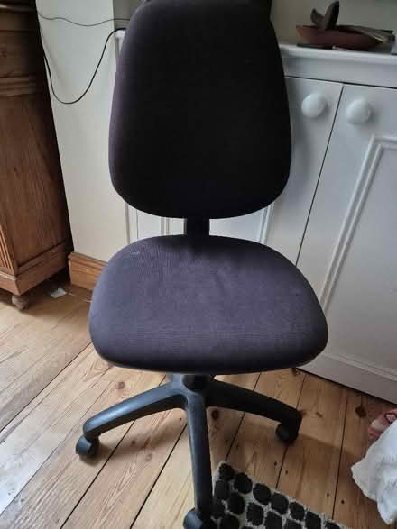 Photo of free Black desk chair (Iffley Road OX4) #1