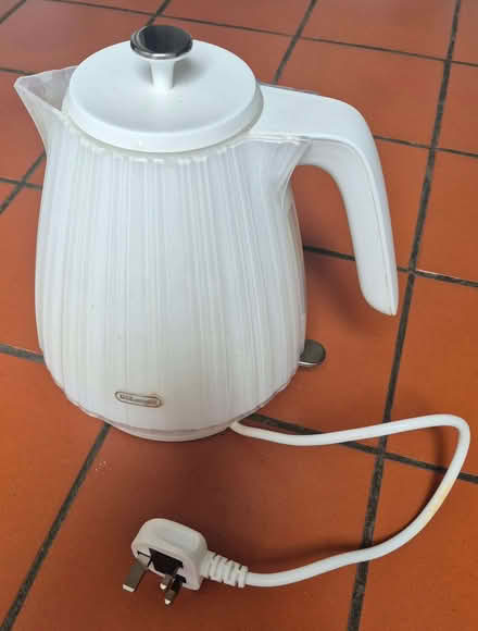 Photo of free Cordless kettle (does not always switch itself off) (Barnard's Green WR14) #3