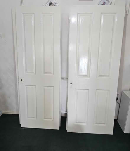 Photo of free 5 FREE wooden internal doors LUTON (Luton) #1