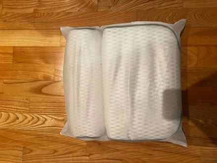 Photo of free Bath pillow (SW3) #1