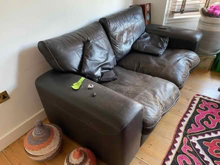 Photo of free 3 seater leather sofa (Temple Street OX4) #2