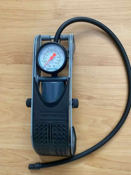 Photo of free Manual Tyre Pressure Pump (Colchester CO2) #1