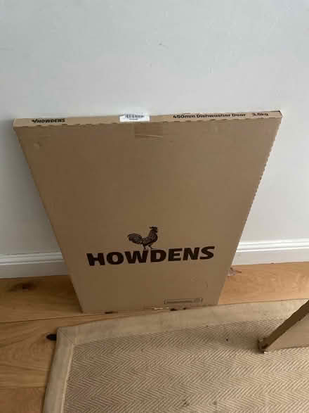 Photo of free Howdens kitchen units , worktop, kickboard, doors (Ruskin Park SE5) #2