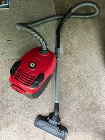 Photo of free Vac (Allerton L18) #1