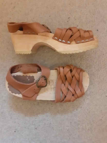 Photo of free Kids sandals, size 28 (Panshanger AL7) #1
