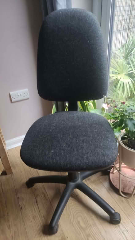 Photo of free Office chair (Burntisland KY3) #1