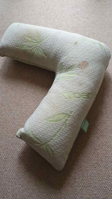 Photo of free Pregnancy / "V" pillow (Batheaston) #2