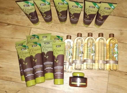 Photo of free Shampoo and conditioner (Hightown SO19) #1